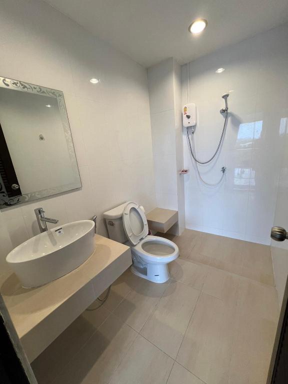 Rawai Sea Beach - Resim 3