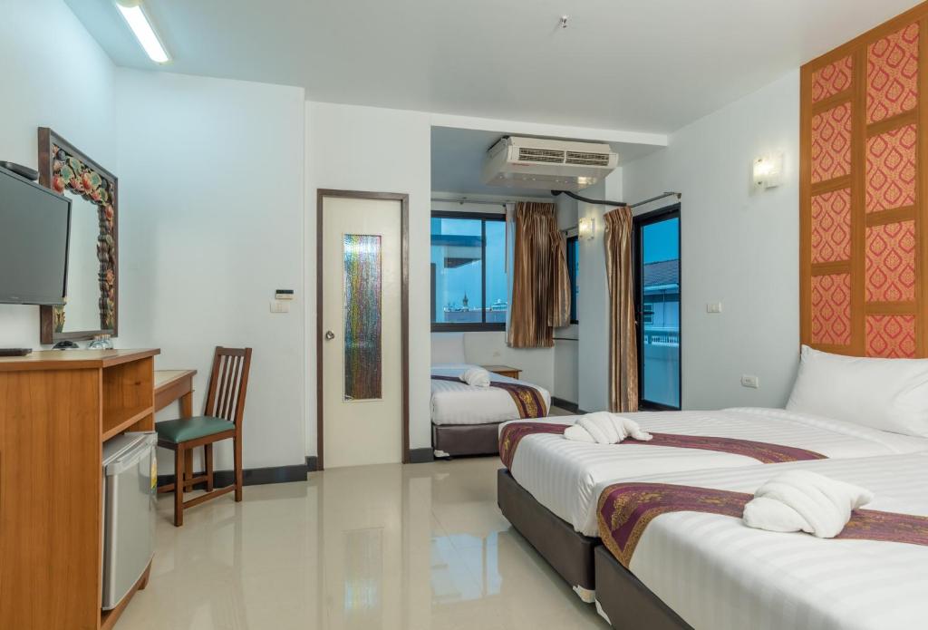 New Siam Palace Ville Hotel - Superieure Drievoudige Kamer