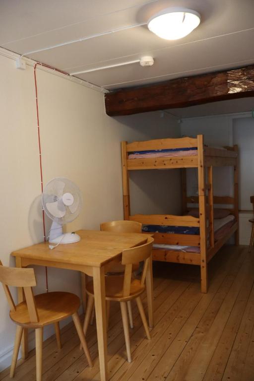 Postel nebo postele na pokoji v ubytování STF Hostel Mariestad