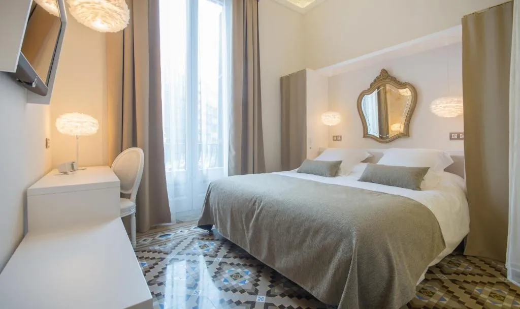Anakena House Bed & Breakfast, Barcelona, Spain