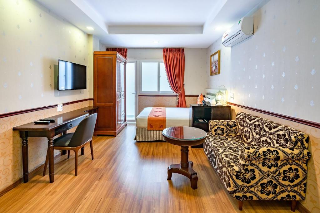 Collection O Emerald Luxury Hotel & Apartment - Deluxe One-Bedroom Apartment