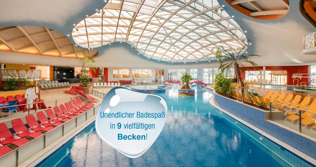 Bazén v ubytovaní H2O Hotel-Therme-Resort, für Familien mit Kindern alebo v jeho blízkosti