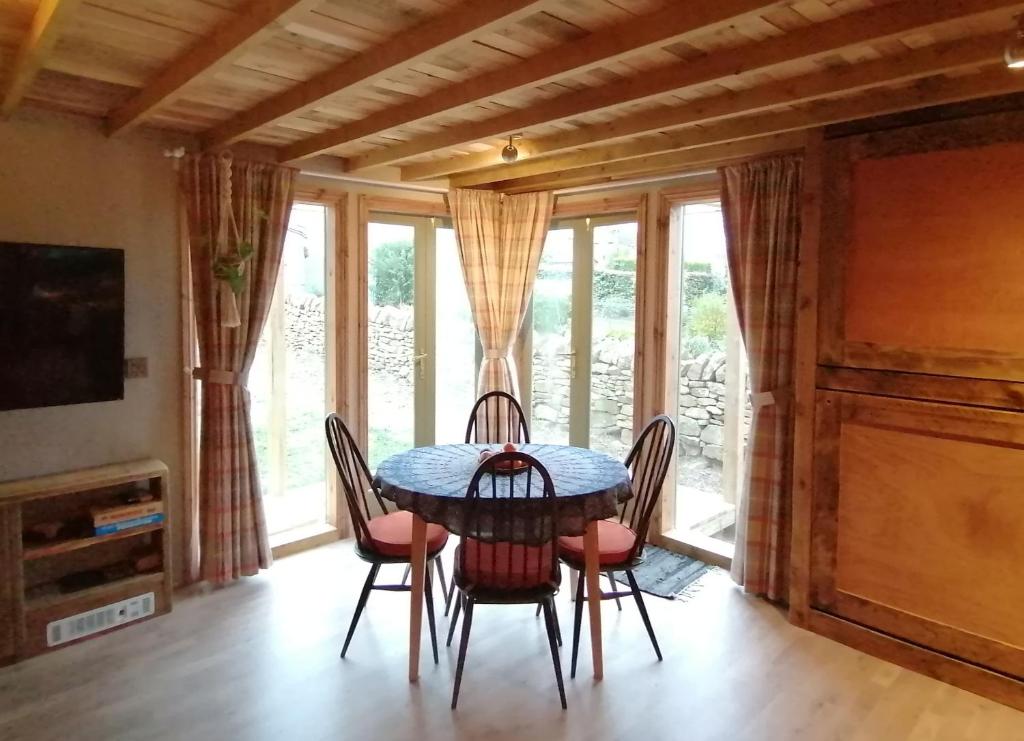 Stone Moor Lodge Justin's Peak District Base Camp 7