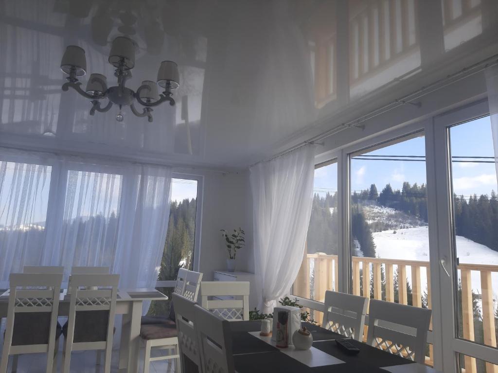 Balkón nebo terasa v ubytování Софія