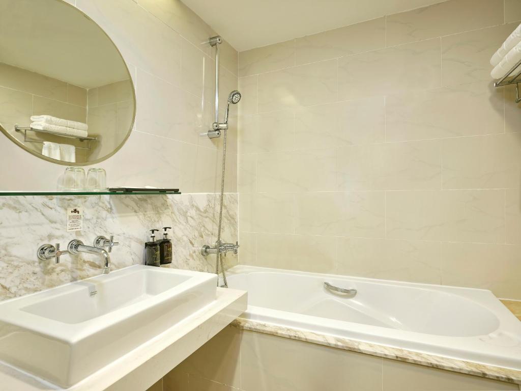 Phòng Đôi Deluxe Nhìn ra Thành phố