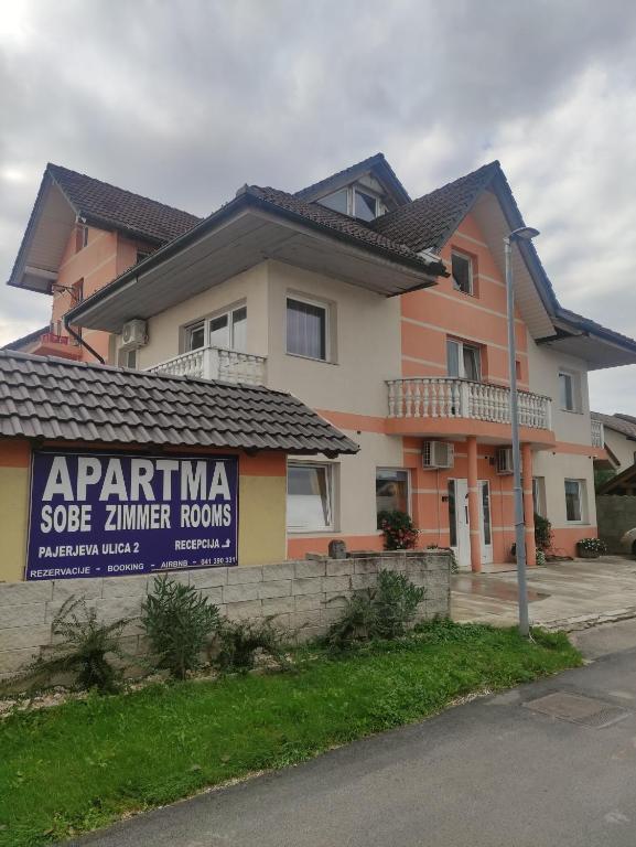 Budova, kde se apartmán nachází