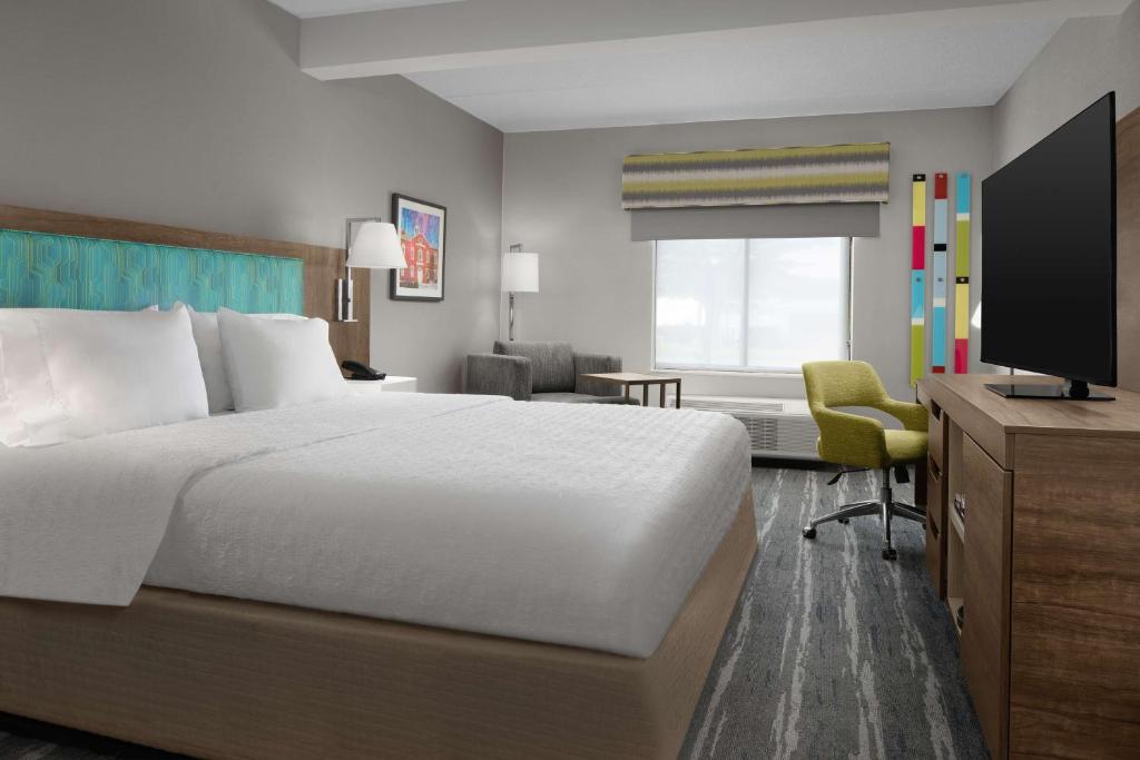 Hampton Inn Haverhill photo
