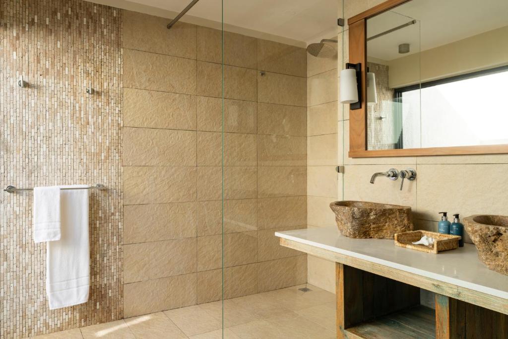 Constance Tekoma - Rodrigues Island - 12