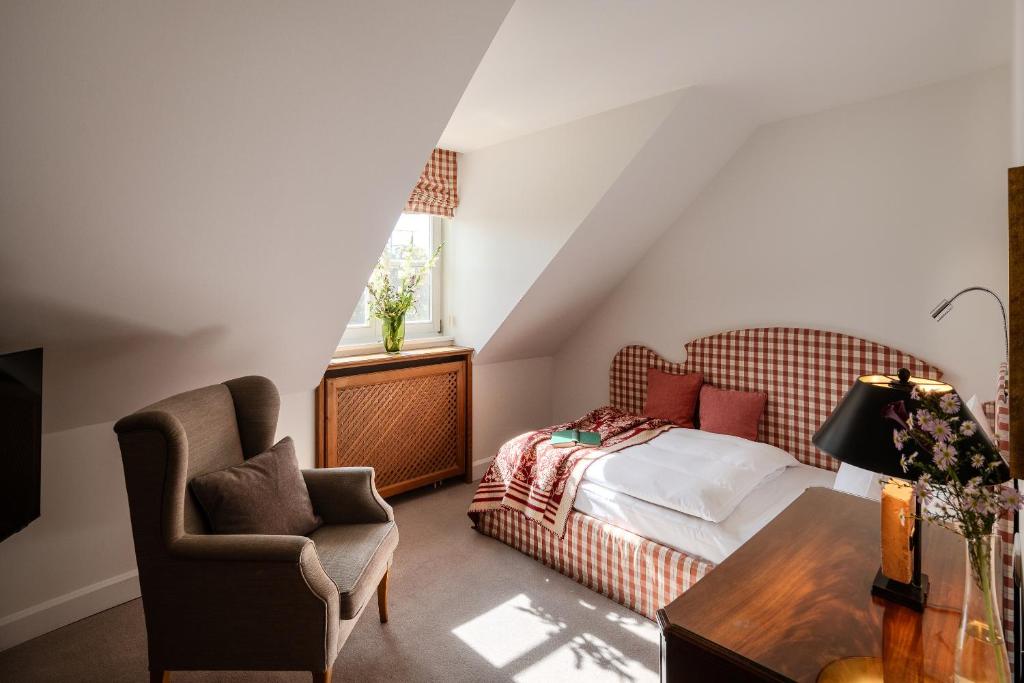 Posezení v ubytování Brauereigasthof-Hotel Aying