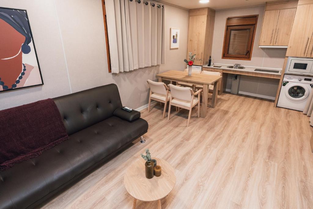 Natura Resorts - Superieure Villa