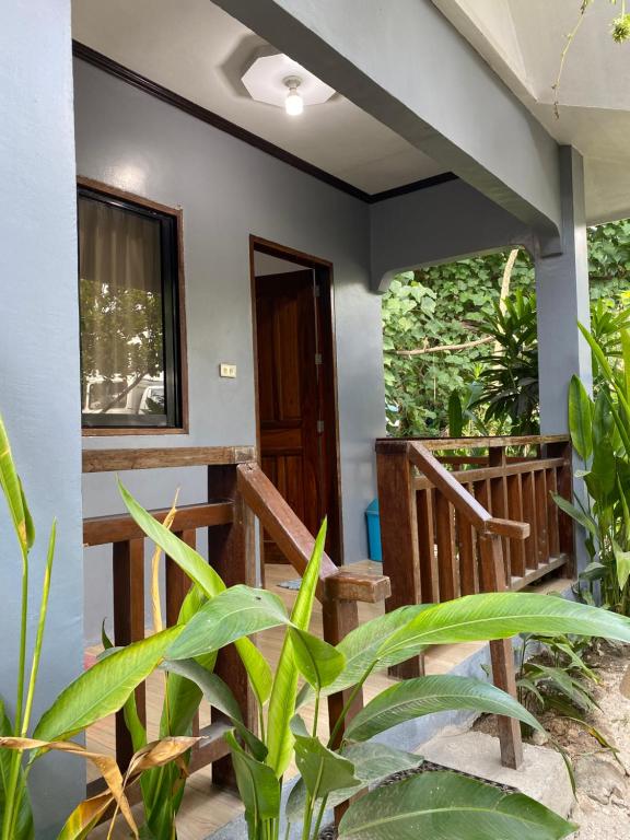 Zahrada ubytování TOBY HOUSE SiARGAO