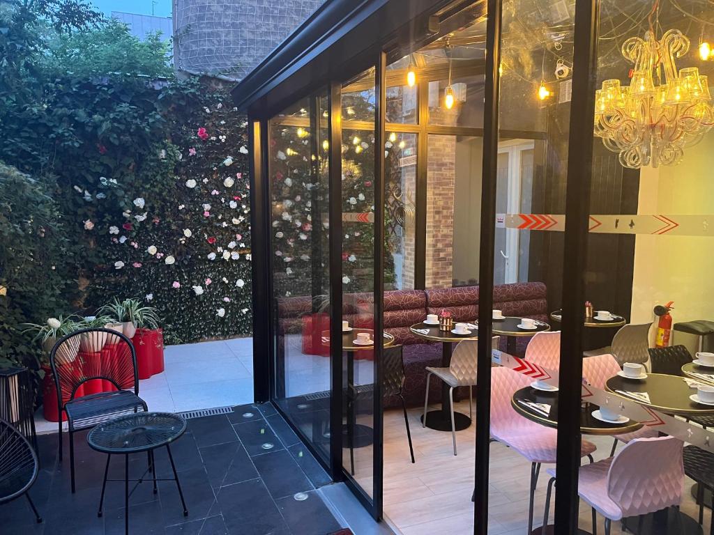 Le Glam's Hotel - Resim 34