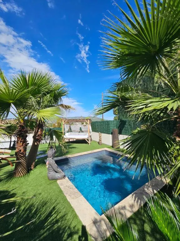 Ô Balinais mini villa avec spa et piscine chauffée privative Marseille