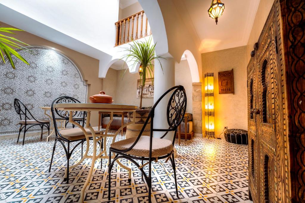 Posezení v ubytování Riad D’AR GANne by Carole