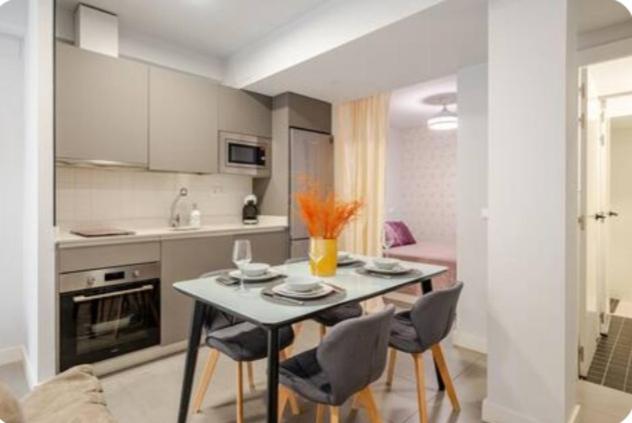 Kuchyňa alebo kuchynka v ubytovaní Nuevo loft céntrico parking gratuito