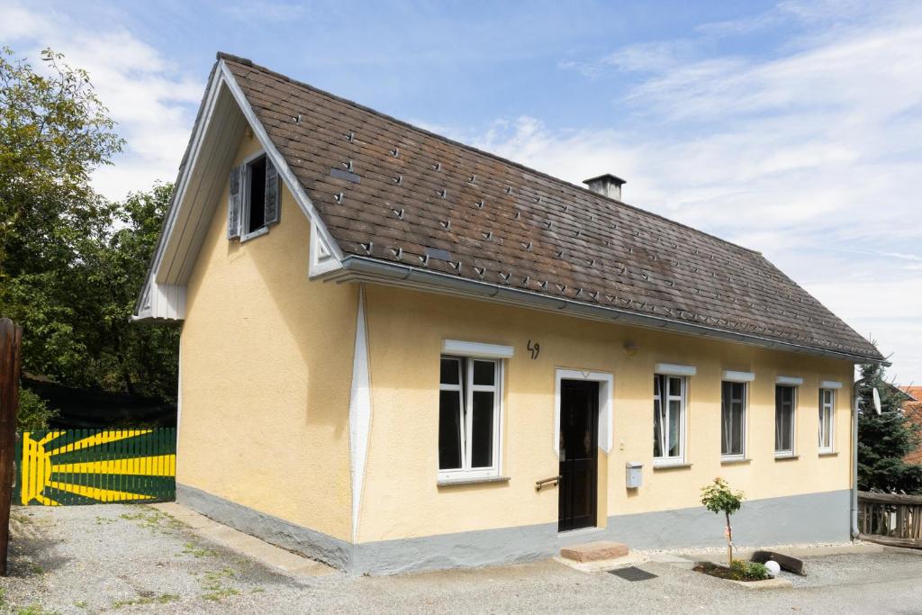 Budova, kde se prázdninový dům nachází