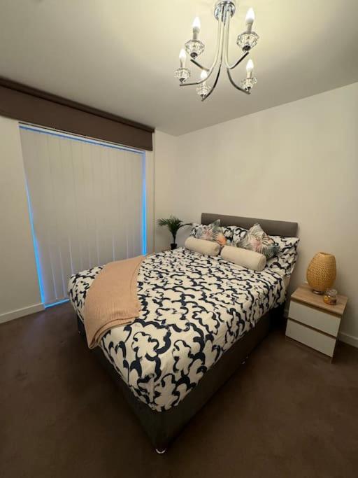 Rúm í herbergi á Dream Apartment