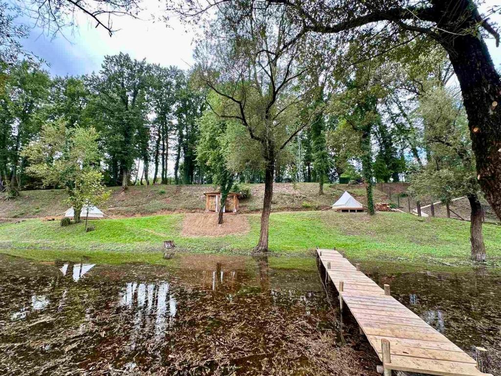Zahrada ubytování Zeta River Glamping