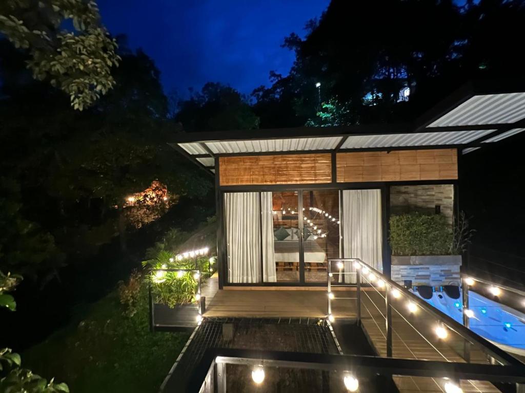 Bazén v ubytování Entremonte Cabañas nebo v jeho okolí