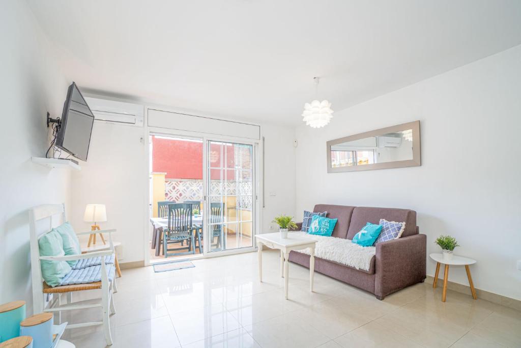 A seating area at Apart-rent Casa Puigmal 0152