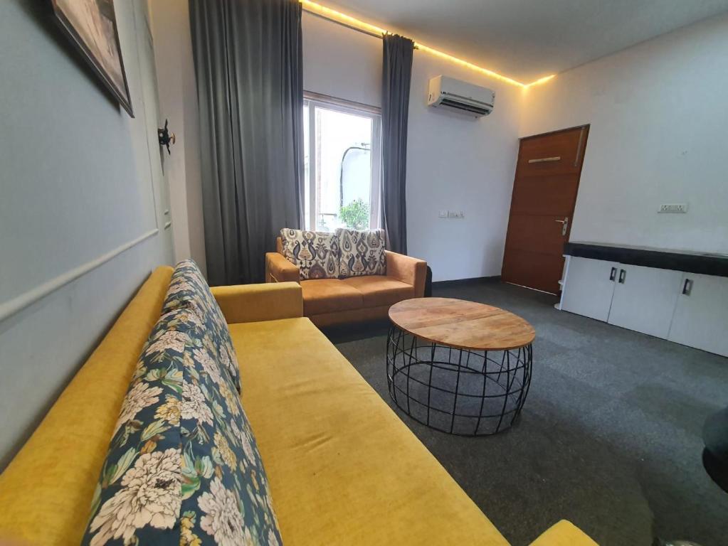 Posezení v ubytování Mallenzo Suites Dlf Phase 1
