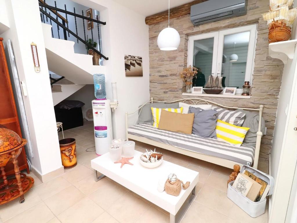 Apartments Trstenica-Standard One Bedroom Apartment with Balcony D
