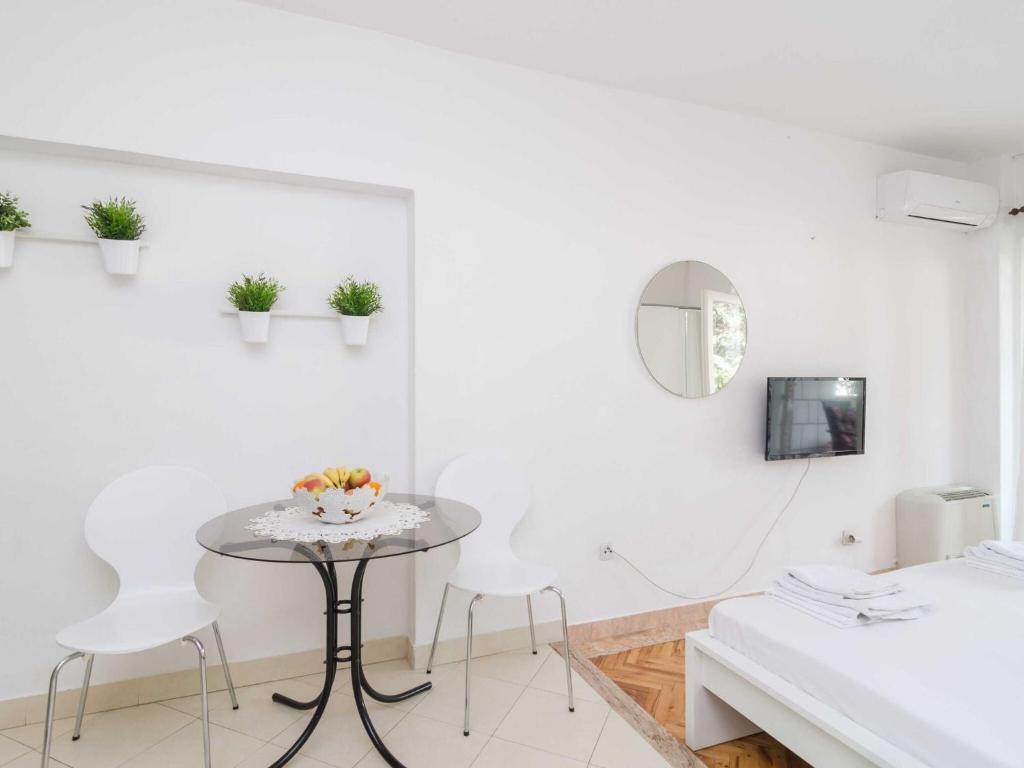 House Apartments Ariva - Studio Apartment with Balcony 2 Adults - A2