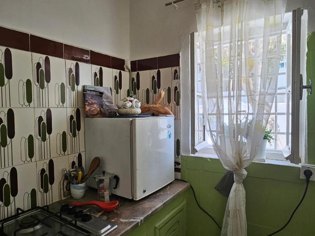 Kuchyň nebo kuchyňský kout v ubytování deux Studio avec patio a Sidi Bousaid