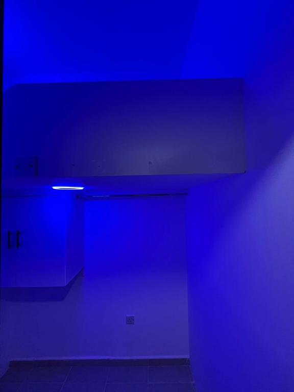 תמונה מהגלריה של LuxNest INN Internet City Private Bed space Men Only בדובאי