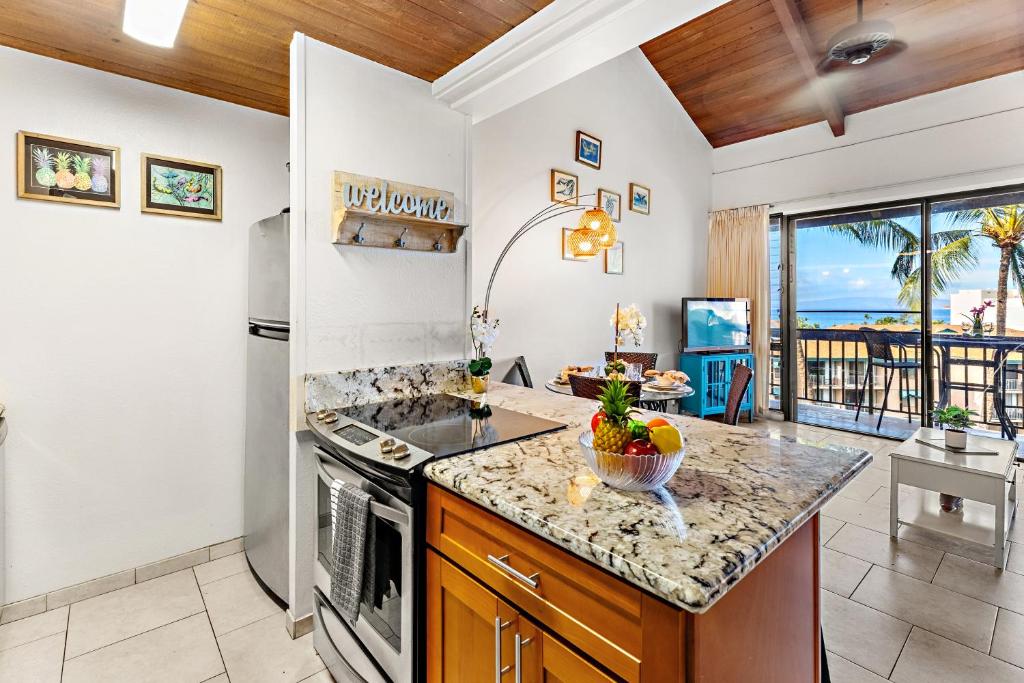 Kuchyň nebo kuchyňský kout v ubytování Maui Vista 3403
