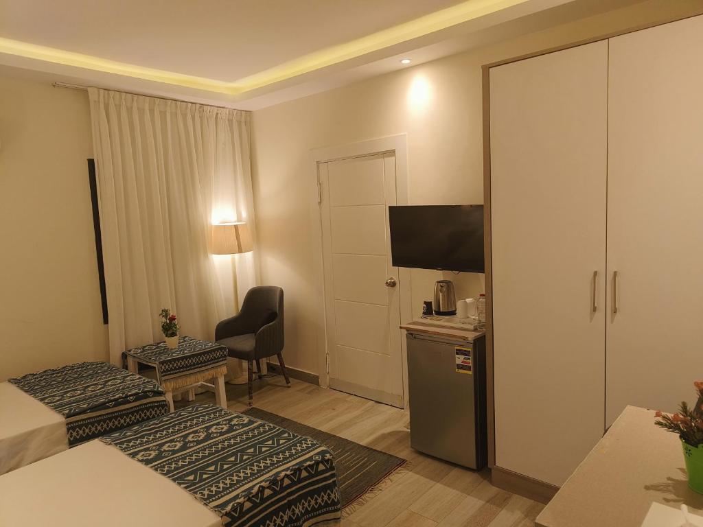 Maria Pyramids House - 5