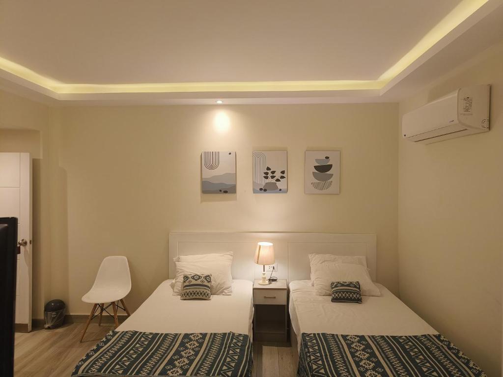 Maria Pyramids House - 8