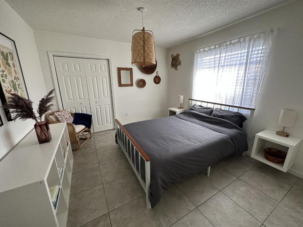 Miami's Cozy Tropical Getaway photo