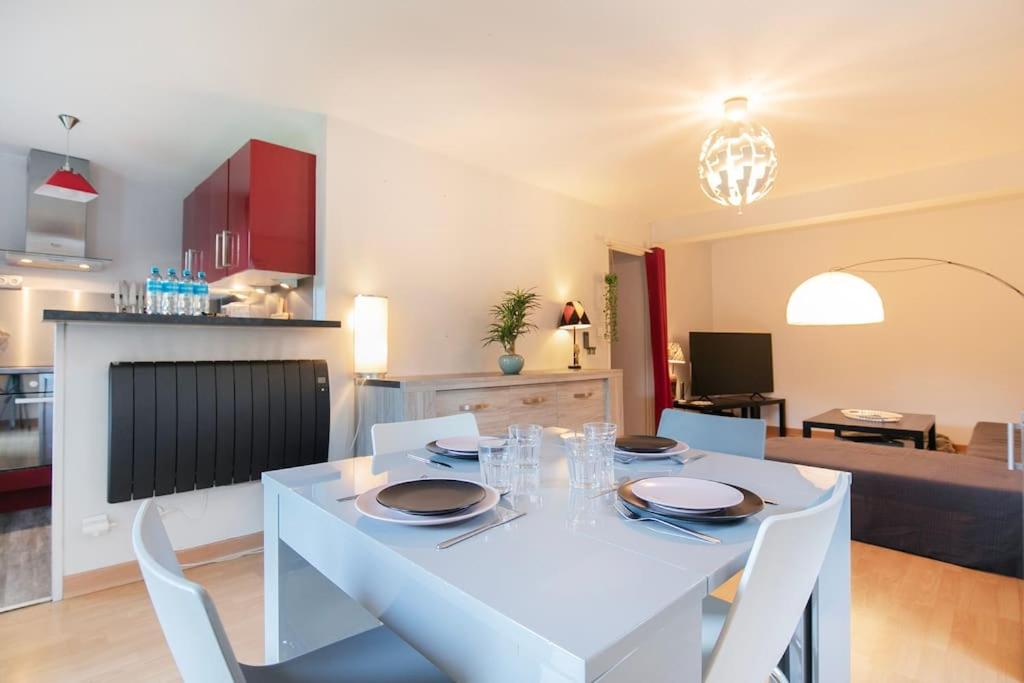 Η κουζίνα ή μικρή κουζίνα στο Alden Park - T3 Spacieux et Agréable