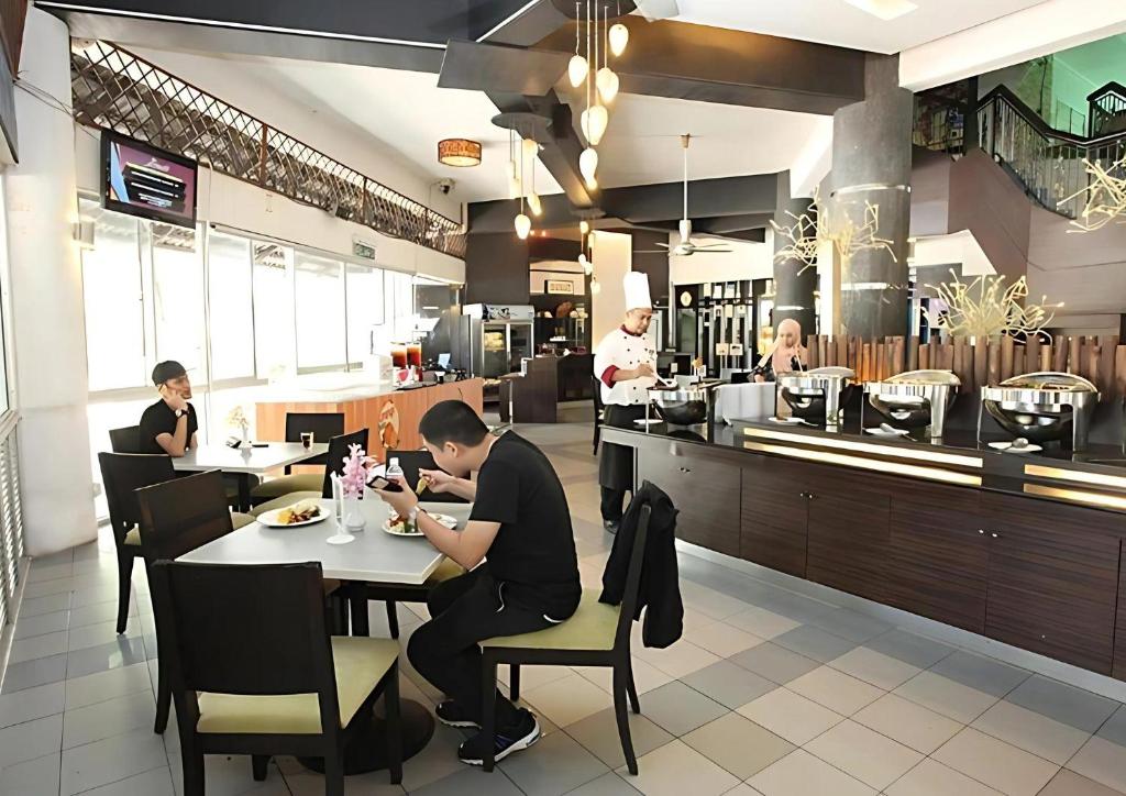 Restaurace v ubytování Glory Beach Resort