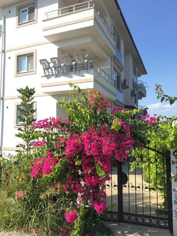 Zahrada ubytování Dalaman Pansiyon & Family rooms