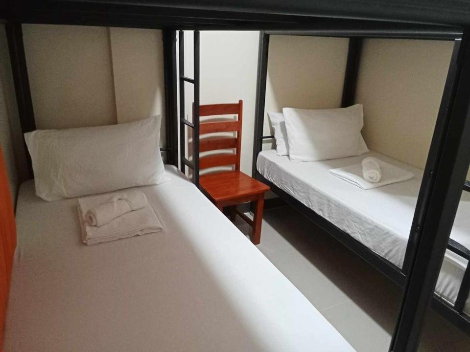 Downtown Suites CDO - Quarto Quádruplo