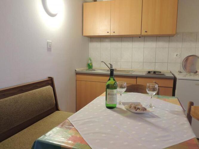Apartments Travarevic - Two-Bedroom Duplex 6 Adults
