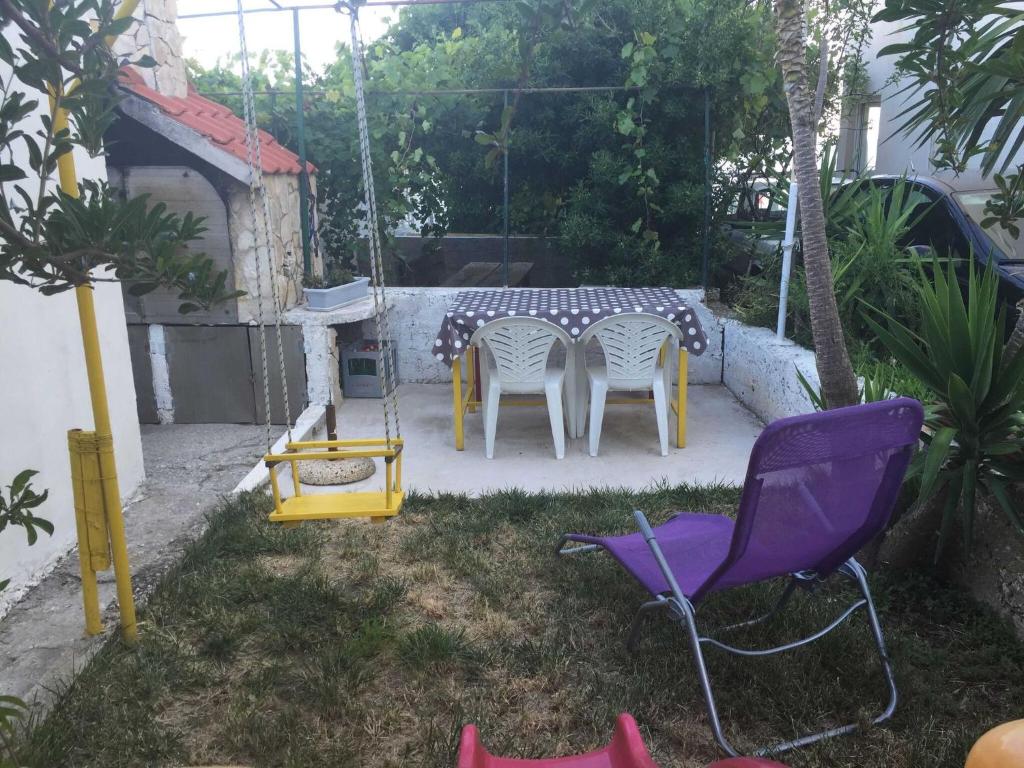 Apartments Roko ST - Standard One Bedroom Apartment with Shared Terrace A1