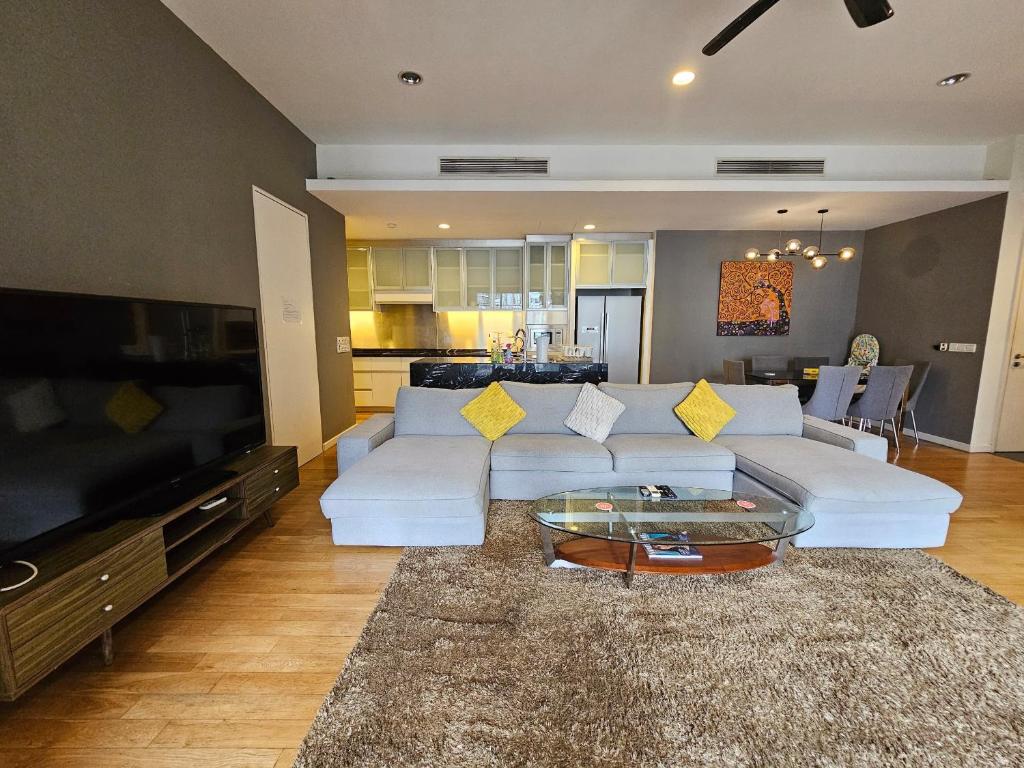 Posezení v ubytování City Vibe Oasis St Mary Pavilion KLCC 3Bed6pax