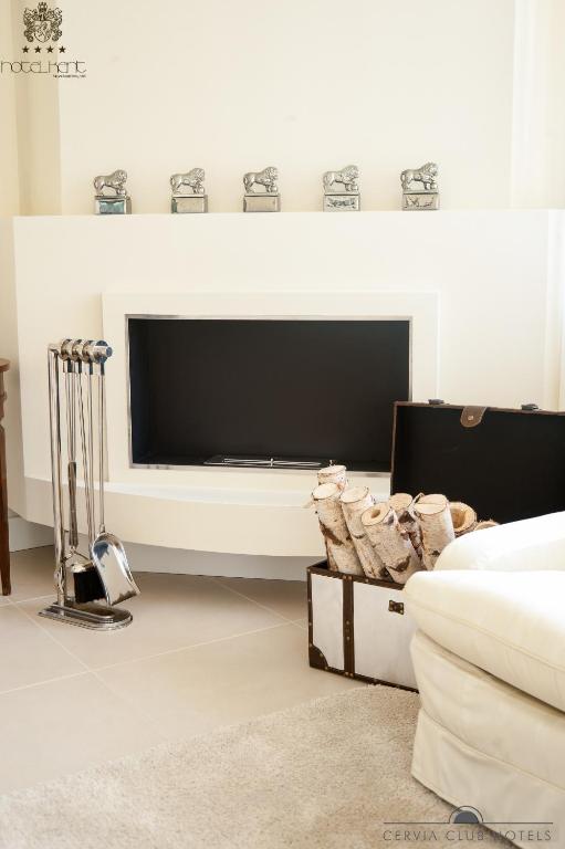 TV a/nebo společenská místnost v ubytování Hotel Kent