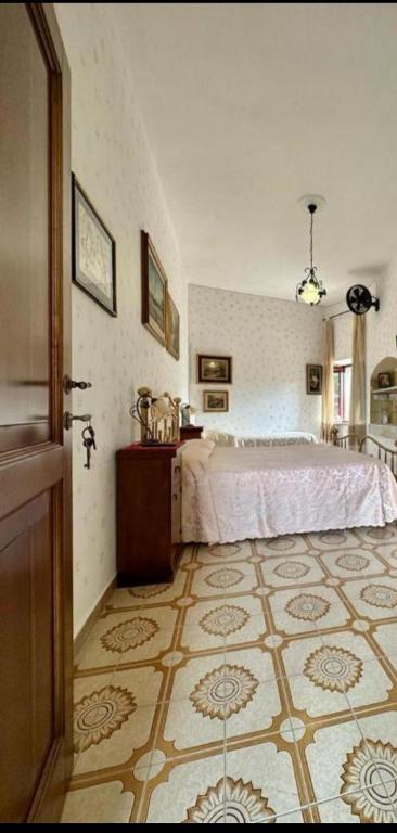 PENSIONE ITALIA - Camera Quadrupla Con Bagno Privato Esterno