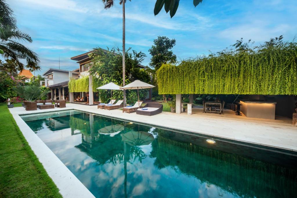 Πισίνα στο ή κοντά στο Kamehameha Luxury Villa