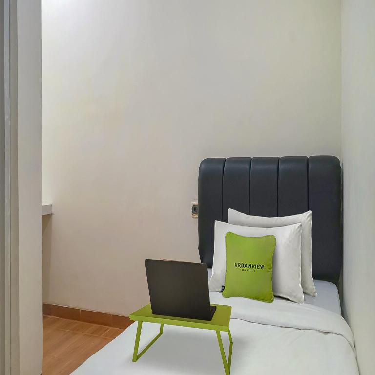 Urbanview Hotel Aloevera Pontianak by RedDoorz - Einzelzimmer