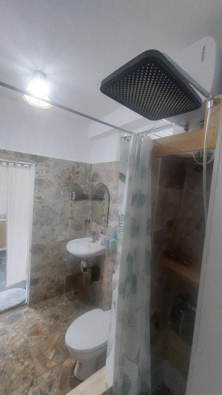 Koupelna v ubytování NT House