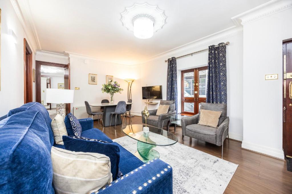 Posezení v ubytování CARLTON COURT - MAYFAIR