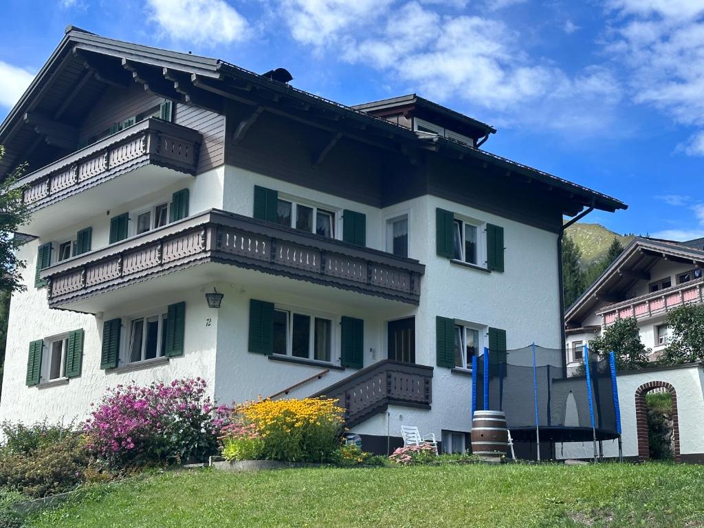 Budova, kde se apartmán nachází