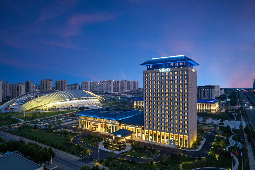 voco Jincheng Danhe by IHG - Housity