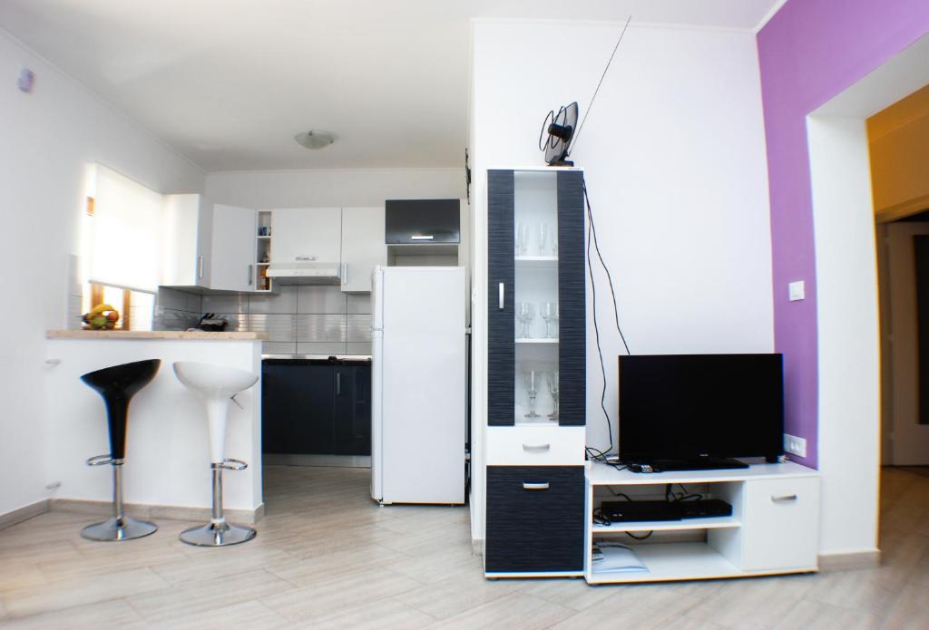 Apartman Nona - Three-Bedroom Apartment