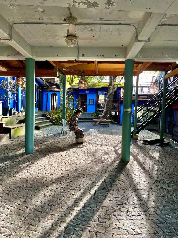 Fotografie z fotogalerie ubytování 泊まれる廃墟 ぐんじょう v destinaci Izu
